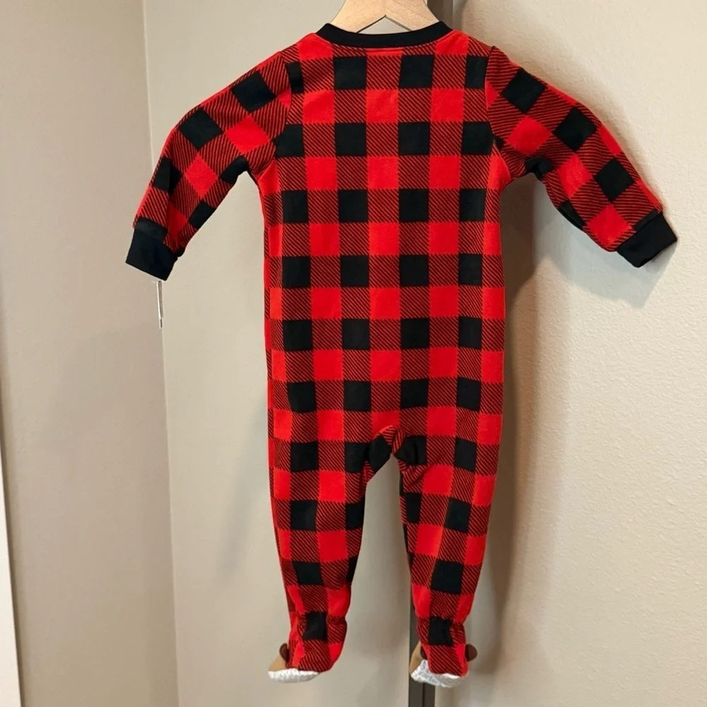 Carter’s red/ black checkered fleece holiday sleeper size 18 months- NWT